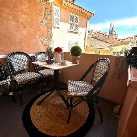 Luxury Of Approximately 40m2 With Terrace 아파트